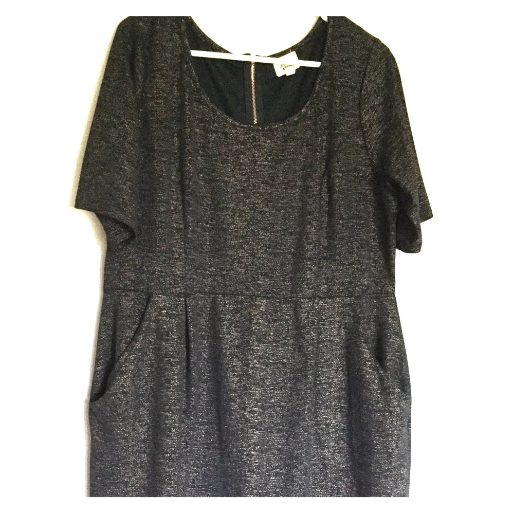 Short sleeve, mini dress with pockets
